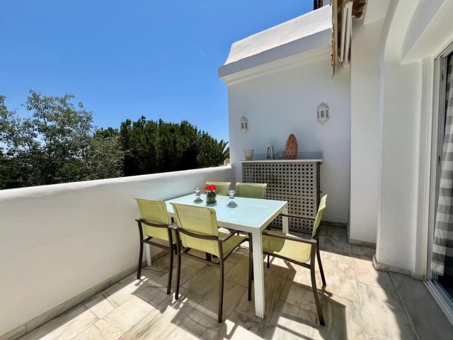 2 Schlafzimmer Apartment in Elviria