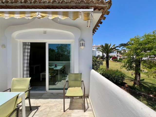 2 Schlafzimmer Apartment in Elviria