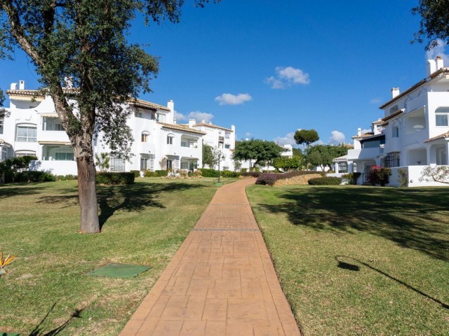 2 Schlafzimmer Apartment in Elviria