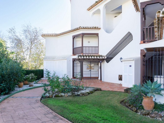 2 Schlafzimmer Apartment in Elviria