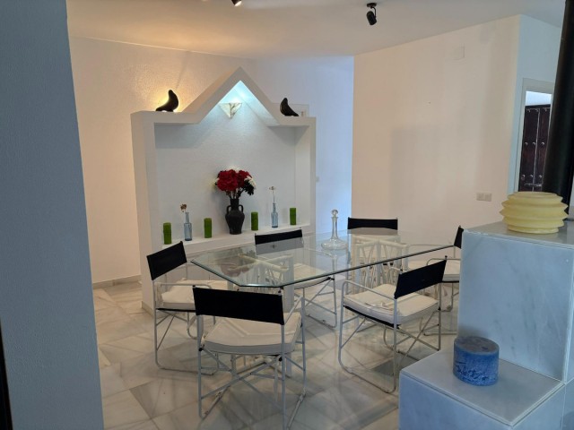 Villa, Artola, R5428189