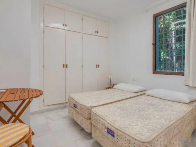 4 Schlafzimmer Villa in Artola