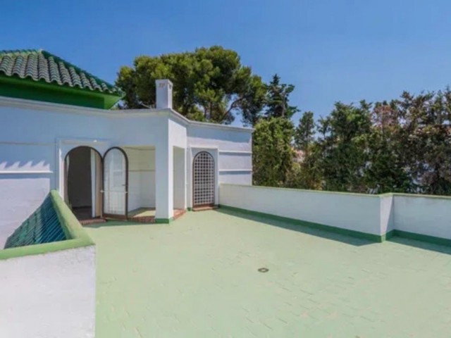 4 Schlafzimmer Villa in Artola