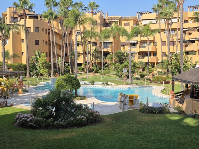 Apartamento con 2 Dormitorios  en Costalita
