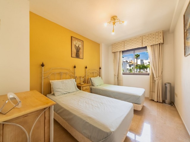 Apartamento con 2 Dormitorios  en Costalita