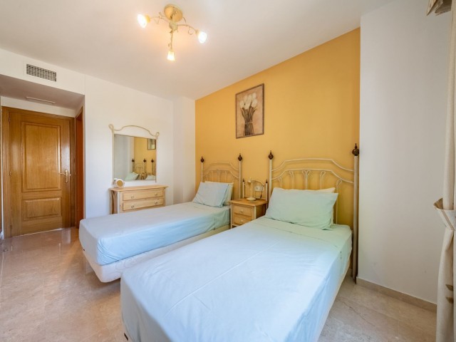 Apartamento con 2 Dormitorios  en Costalita