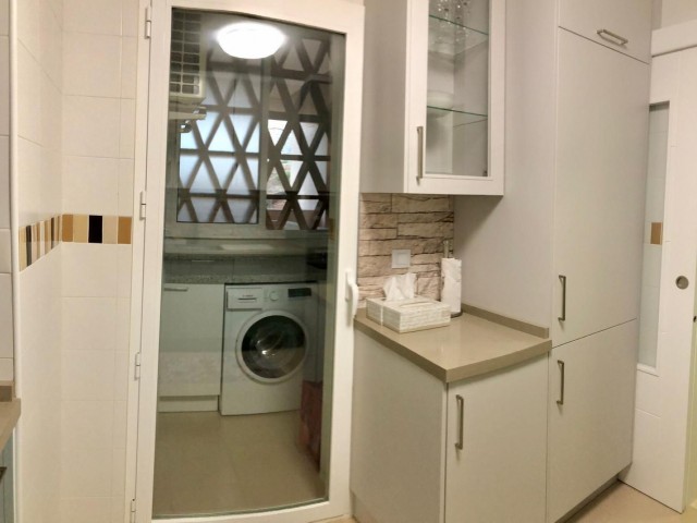 Apartamento con 2 Dormitorios  en Mijas Costa