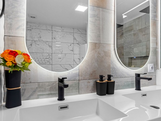 Penthouse in New Golden Mile