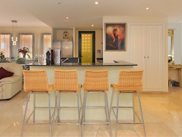 Apartment, Calahonda, R5433064