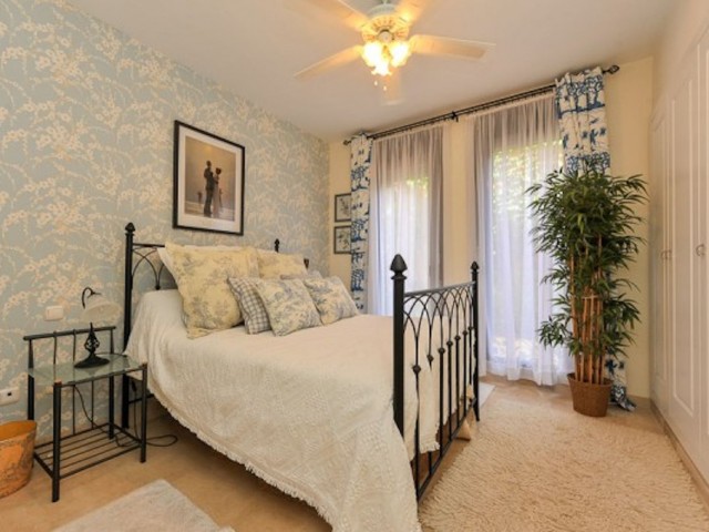 Apartment, Calahonda, R5433064