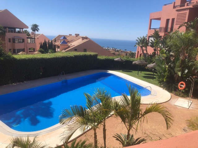 2 Bedrooms Apartment in Calahonda