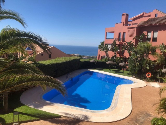 2 Bedrooms Apartment in Calahonda