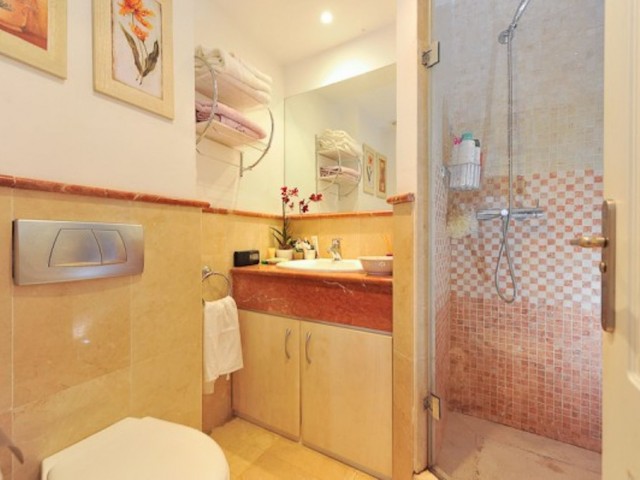 2 Slaapkamer Appartement in Calahonda