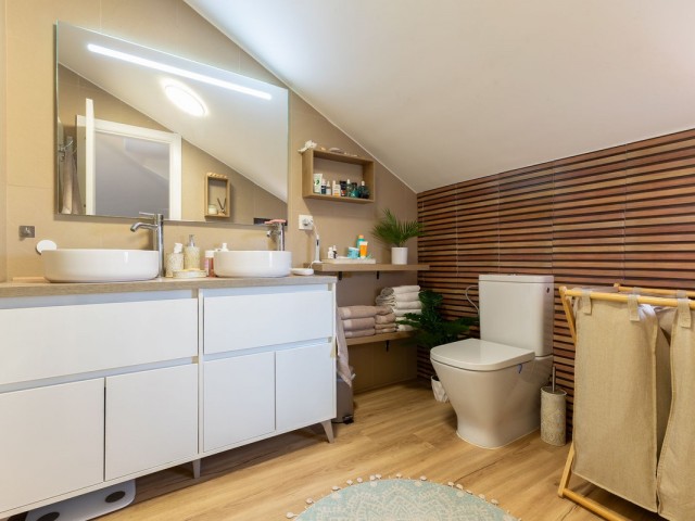 Maison mitoyenne avec 3 Chambres  à Benalmadena Pueblo