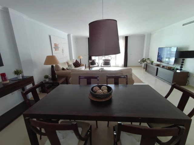 Apartamento con 3 Dormitorios  en Sotogrande Marina