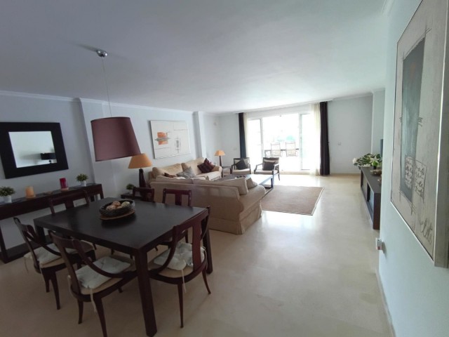 Apartamento con 3 Dormitorios  en Sotogrande Marina