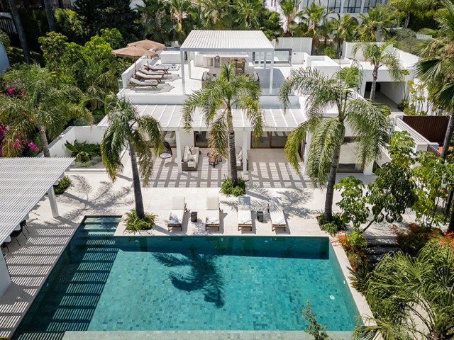 Villa, Las Brisas, R5435440