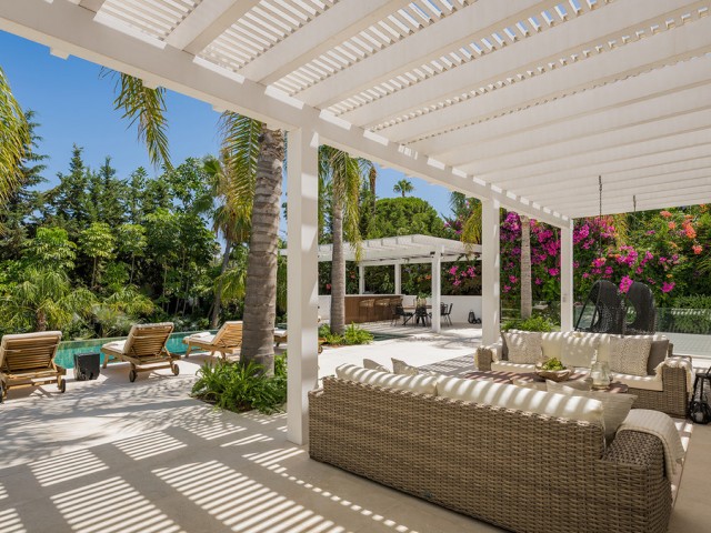 4 Schlafzimmer Villa in Las Brisas