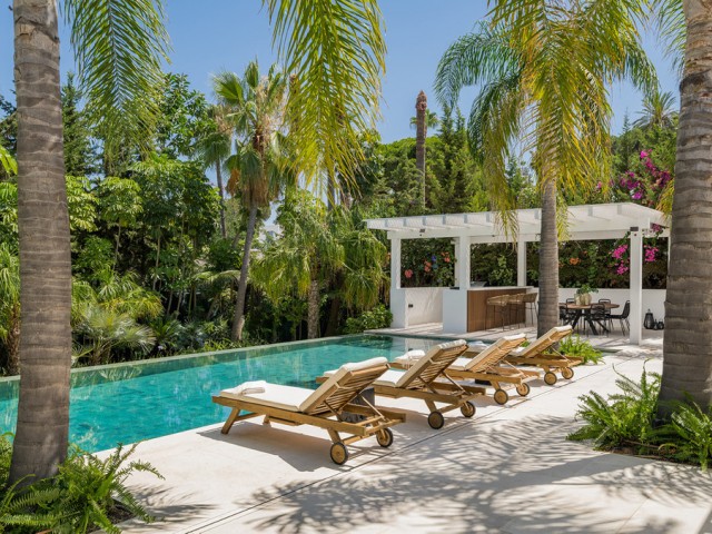 4 Schlafzimmer Villa in Las Brisas
