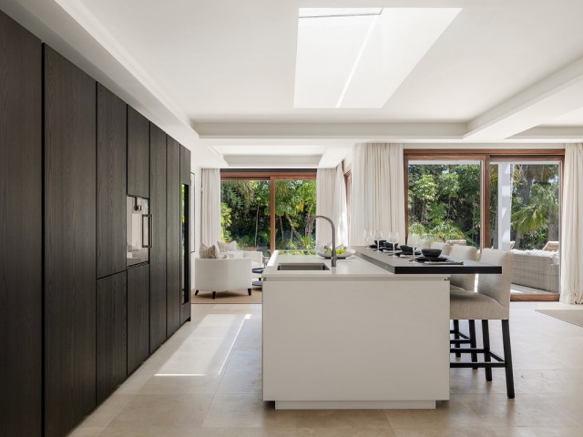 4 Schlafzimmer Villa in Las Brisas