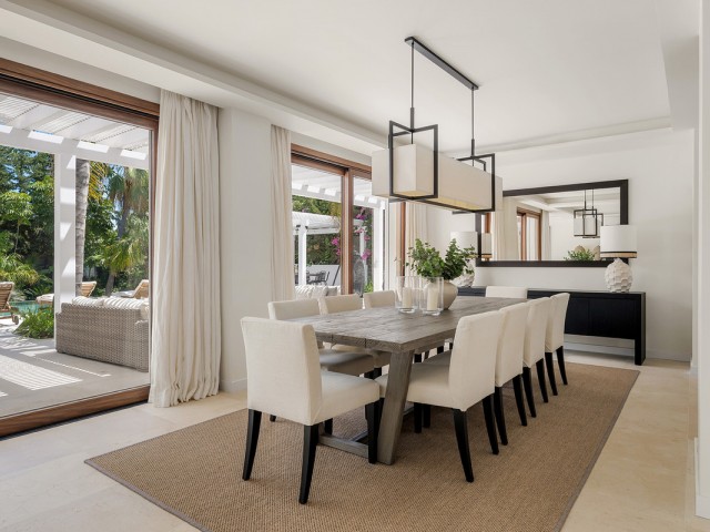 4 Schlafzimmer Villa in Las Brisas