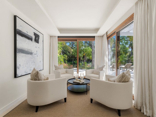 4 Schlafzimmer Villa in Las Brisas