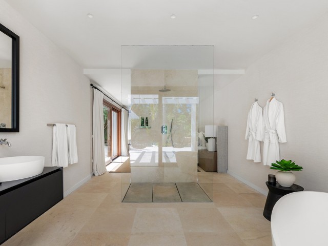 4 Schlafzimmer Villa in Las Brisas