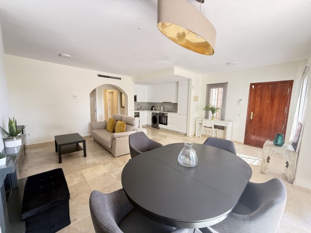 Apartamento, Aloha, R5435794