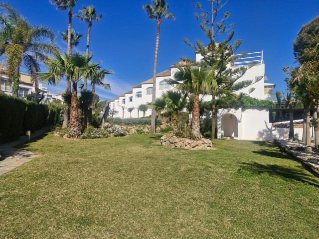 3 Makuuhuoneen Huoneisto Costabella