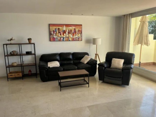Apartment, Benahavis, R5435071