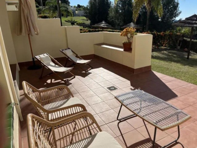Apartment, Benahavis, R5435071