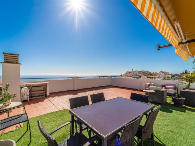 Apartamento con 4 Dormitorios  en Benalmadena Pueblo