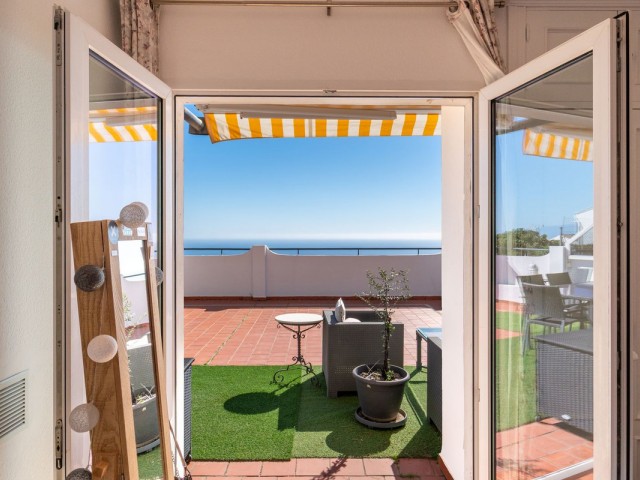 Apartamento con 4 Dormitorios  en Benalmadena Pueblo
