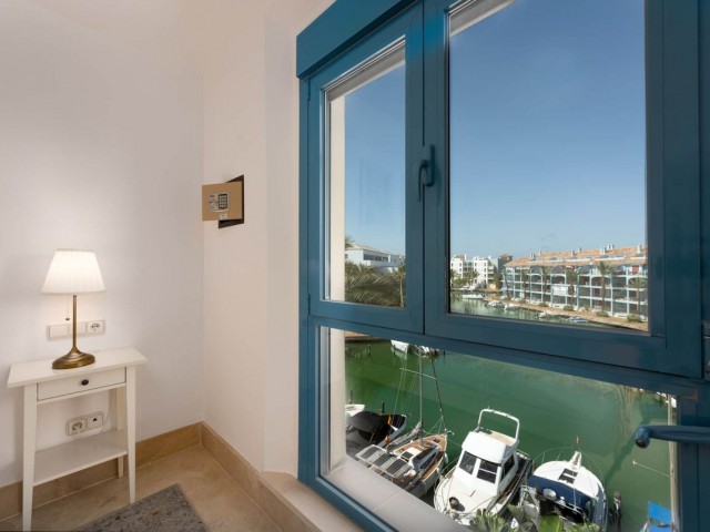 Apartamento con 3 Dormitorios  en Sotogrande Marina