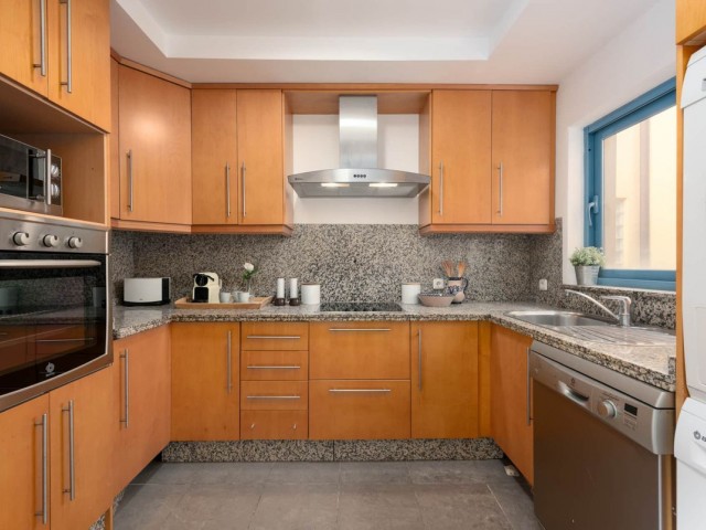Apartamento con 3 Dormitorios  en Sotogrande Marina