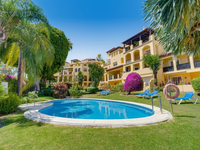Apartamento, Guadalmina Alta, R5438797
