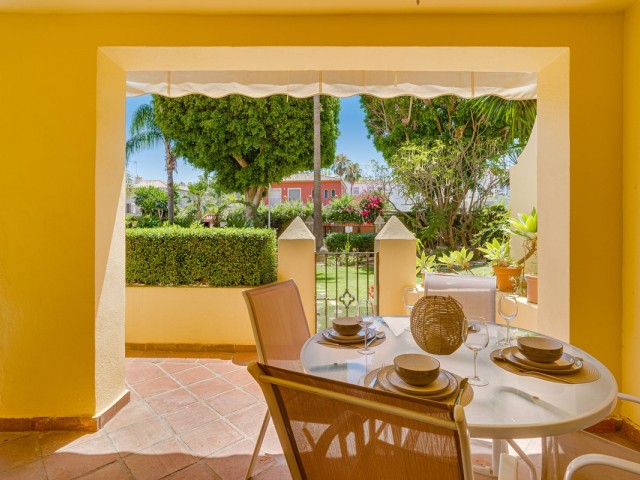 Apartamento, Guadalmina Alta, R5438797