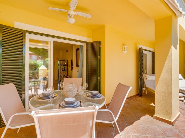 Apartamento, Guadalmina Alta, R5438797