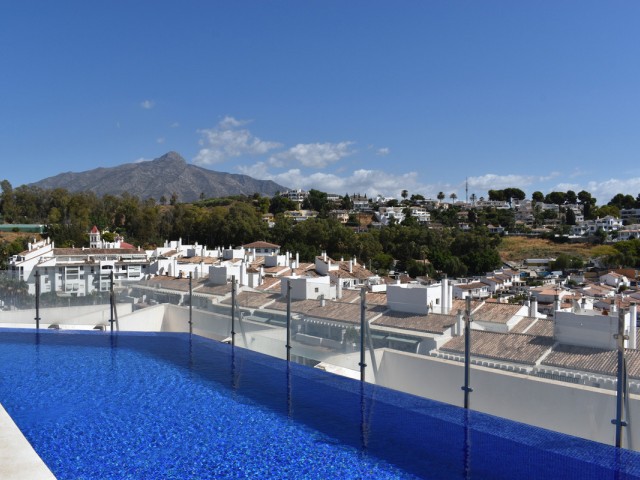Apartment, Nueva Andalucia, R5438998