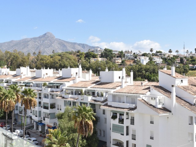 3 Bedrooms Apartment in Nueva Andalucía