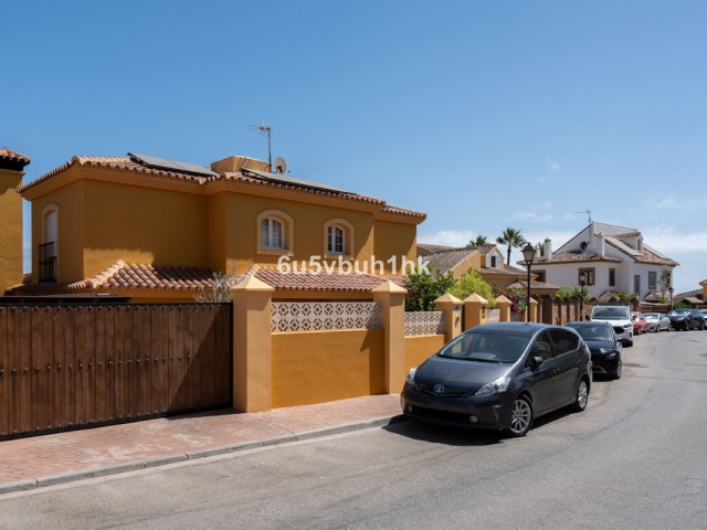 Villa, El Coto, R5440234