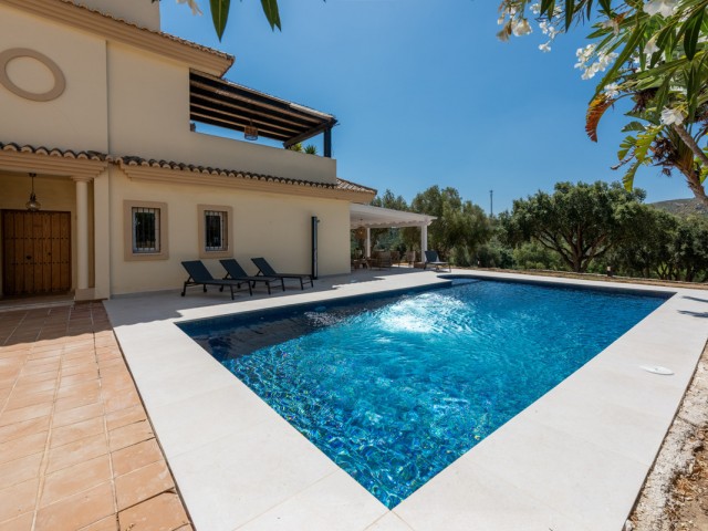 3 Bedrooms Apartment in San Roque
