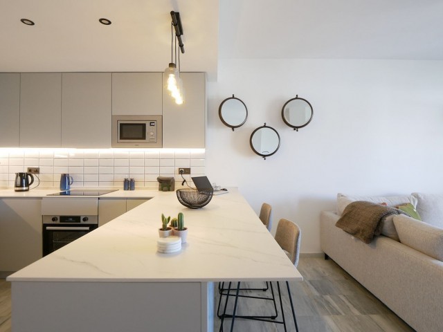 Apartment, Cabopino, R5441245
