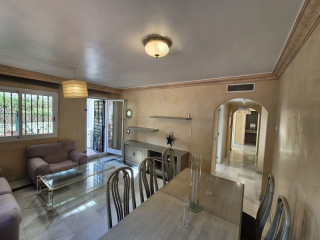 Appartement avec 3 Chambres  à Nagüeles