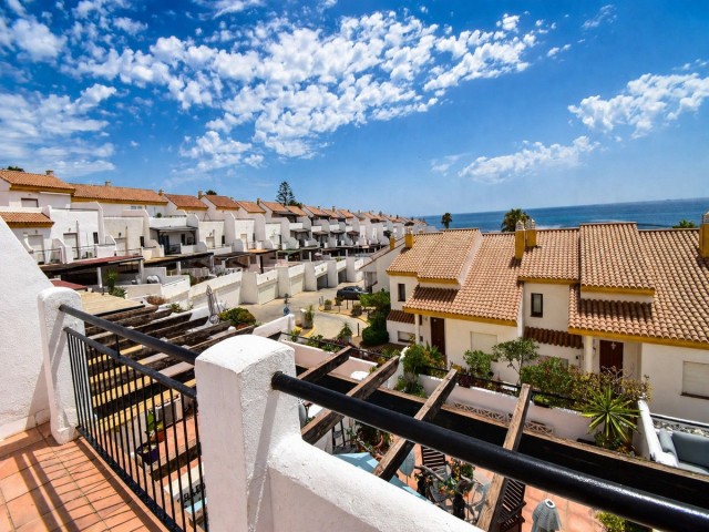 4 Bedrooms Townhouse in Manilva