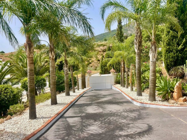 Villa con 3 Dormitorios  en Valtocado