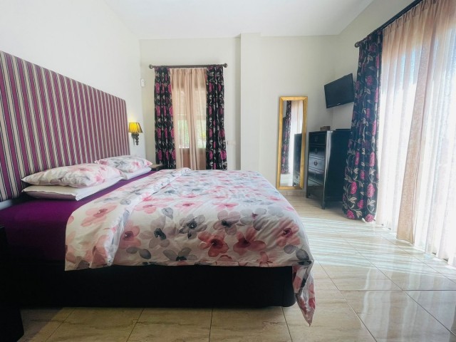 Villa con 3 Dormitorios  en Valtocado