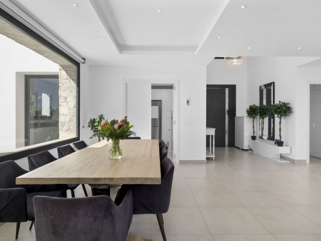Villa con 6 Dormitorios  en Torremuelle