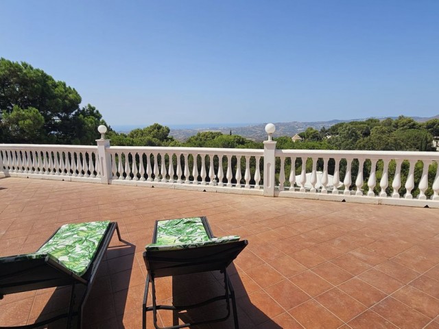 Villa avec 3 Chambres  à Valtocado
