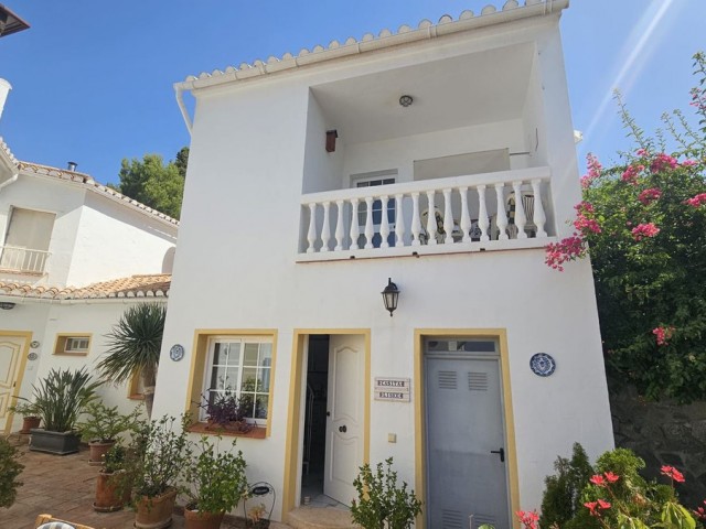 Villa avec 3 Chambres  à Valtocado